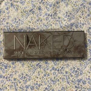 Urban Decay NAKED Smoky palette